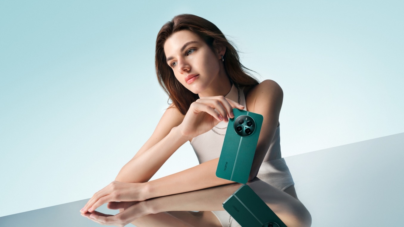 Realme 12