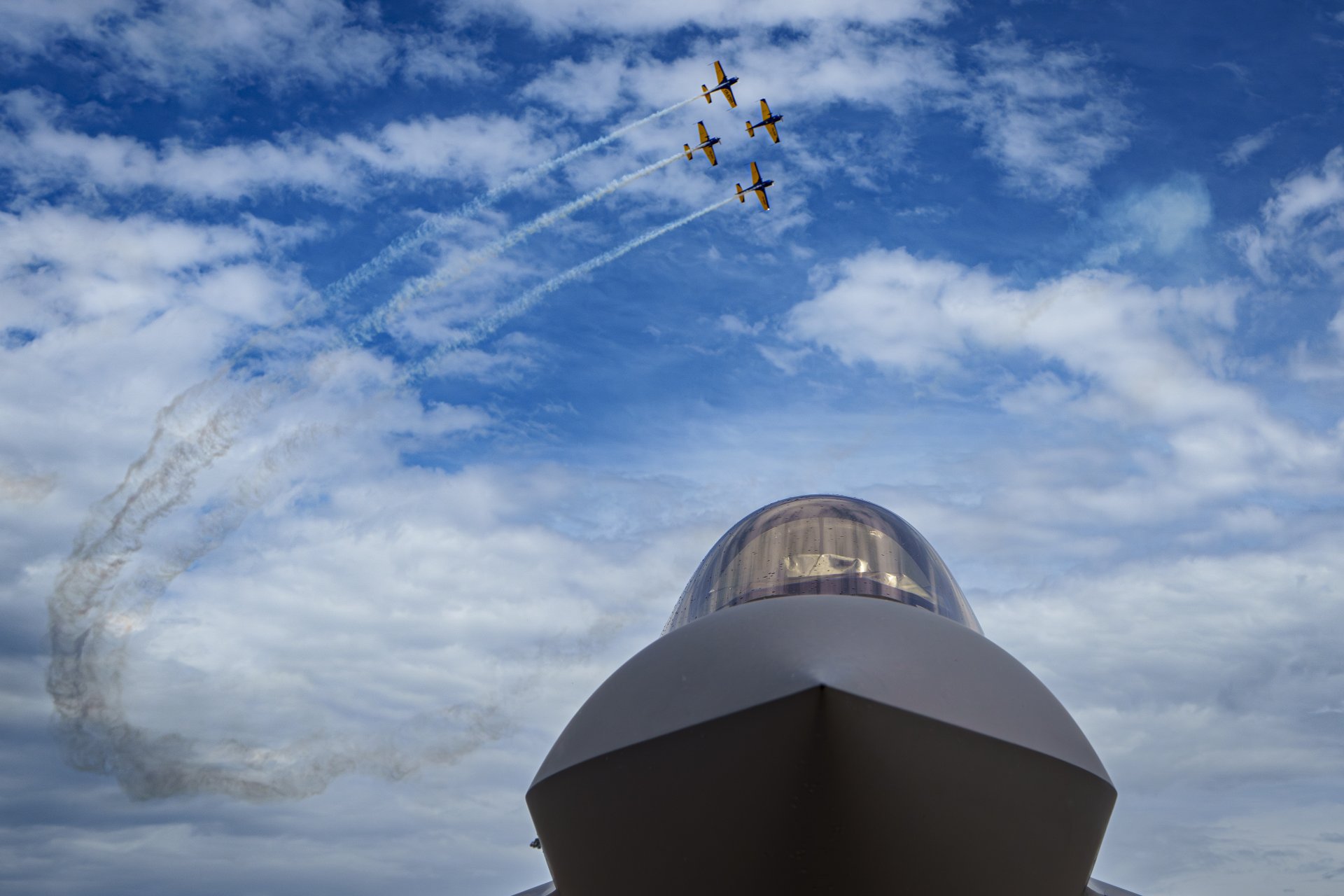 Носът на изтребител F-35 Lightning II, изложен в Букурещ