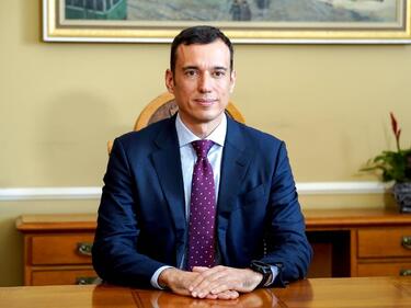 Терзиев се сблъска с протестиращи, скандират 