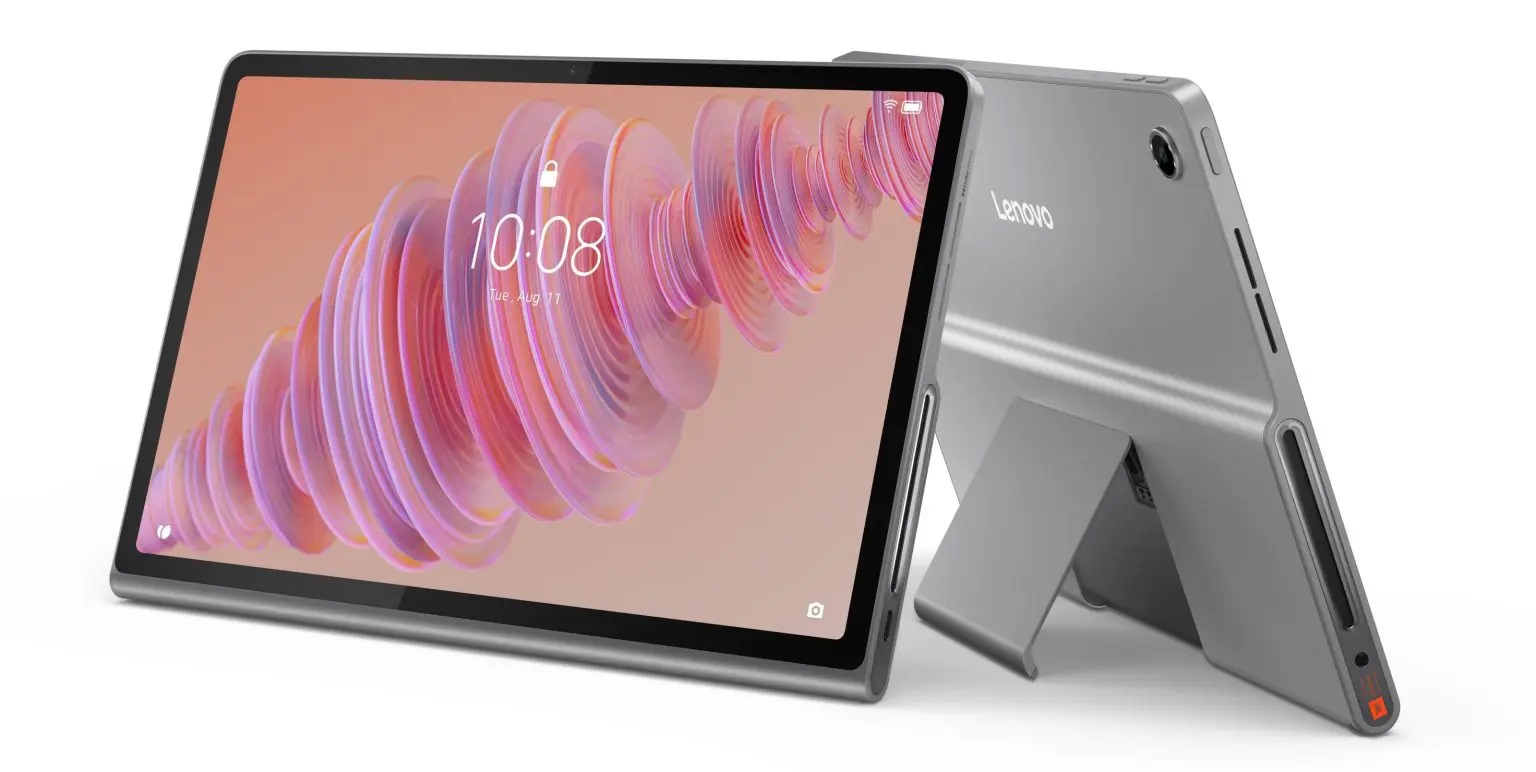 07 Left Front Facing-1536x772