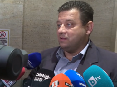 Николай Марков може да се откаже от поста си във „Величие“
