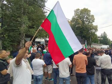 ДПС тръгна на поход за демокрация
