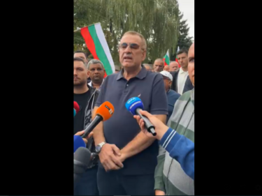 Засилено полицейското присъствие пред сарая на Доган в „Бояна” (ВИДЕО)