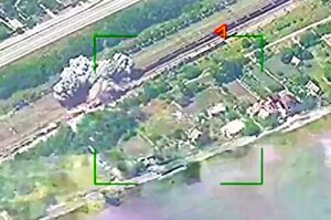 Ударена влакова композиция в Украйна