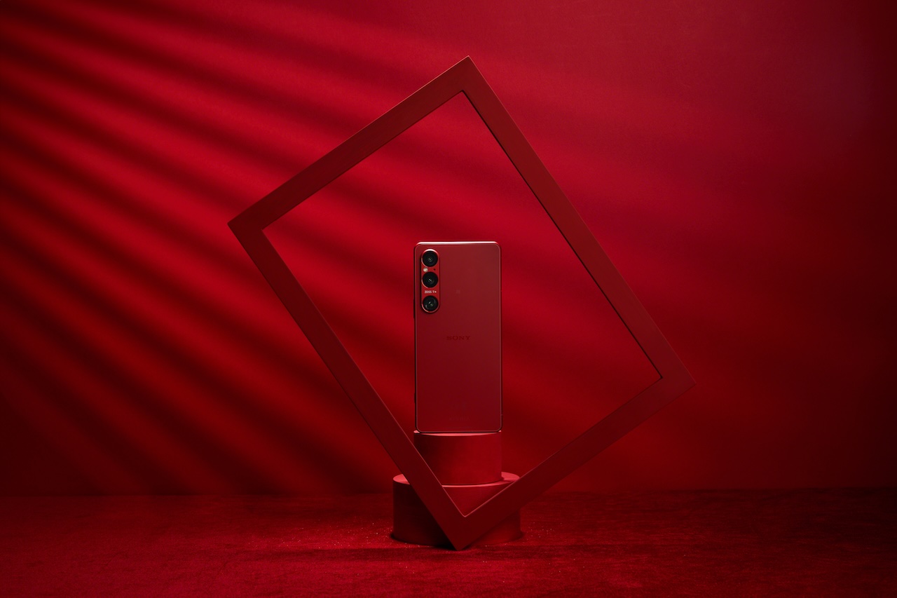 Scarlet 1
