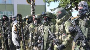 Войници