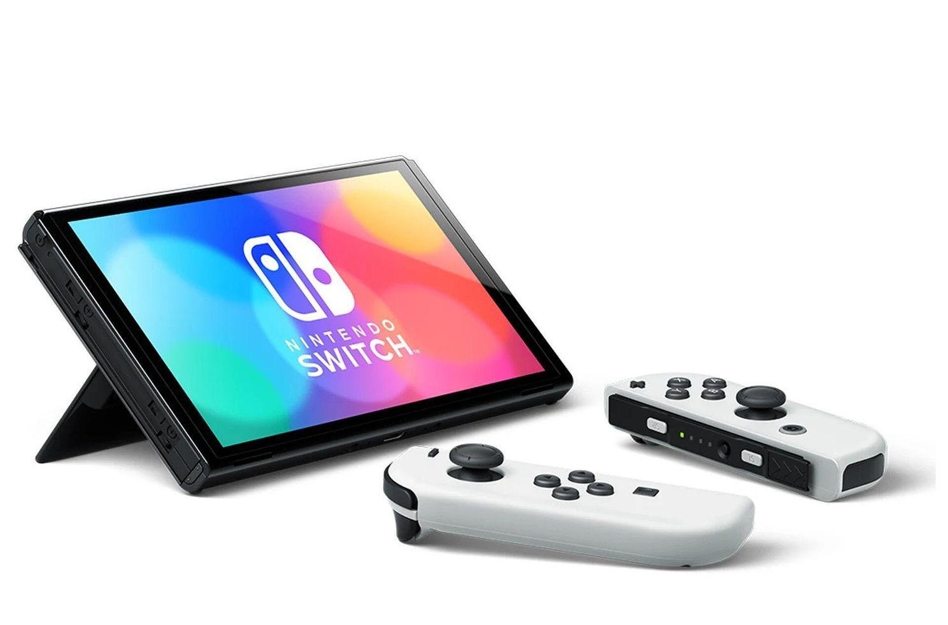 konzola-nintendo-switch-oled-redblue--mario-kart-8--12m--nso-674efbe4b9517 800x800