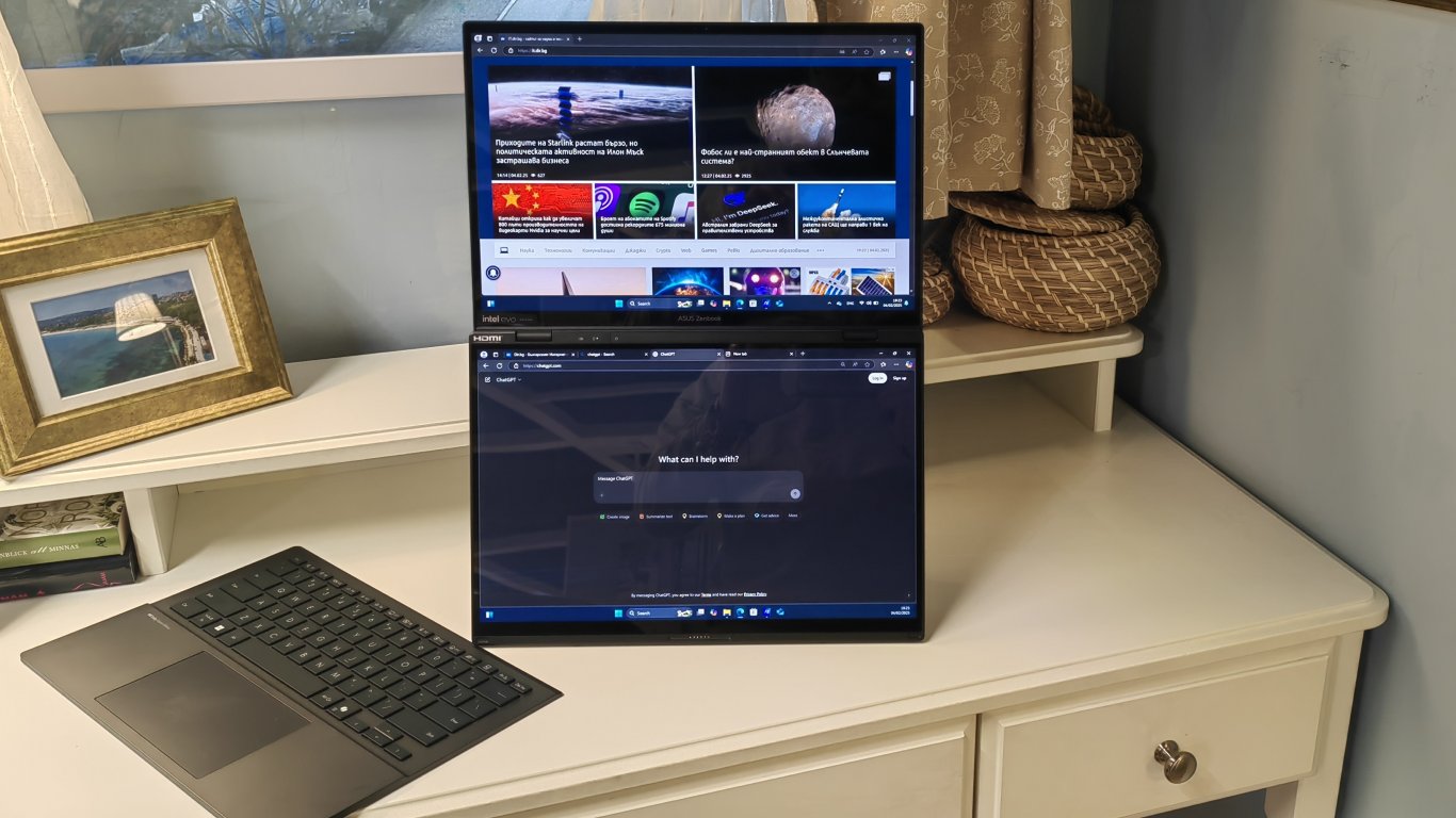 ASUS Zenbook Duo (2025)