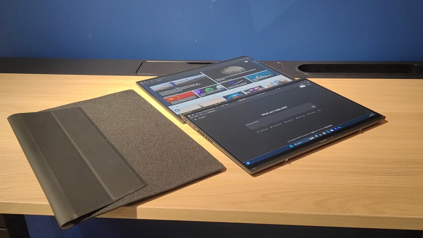 ASUS Zenbook Duo (2025)