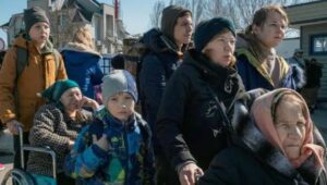 Украински бежанци - жени, деца и пенсионери