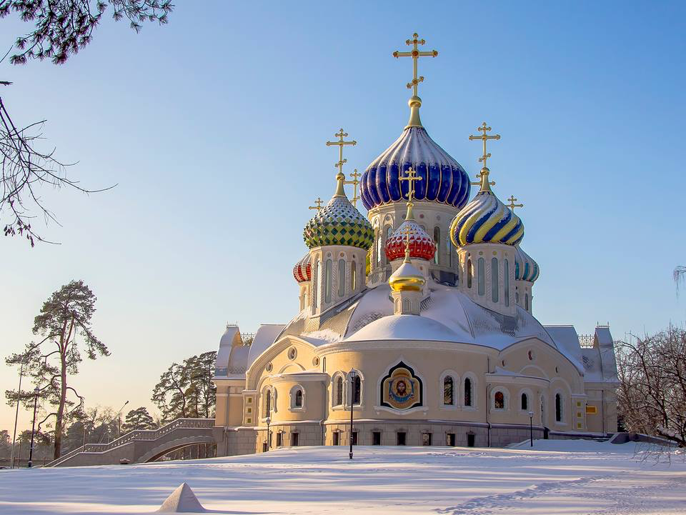 Църквата в селището на литераторите Переделкино