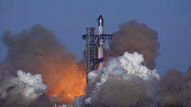 НАСА официално включи ракетата Starship в програмата си за изстрелвания