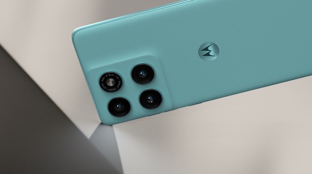 2025 edge 60 fusion KV render Camera  Horizontal