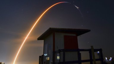 Изпращат в орбита атомни часовници, за да проверят Теорията на относителността
