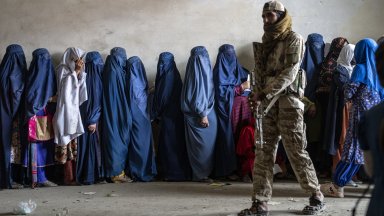 Лидерът на талибаните: В Афганистан няма да има демокрация, докато законите на шериата са в сила