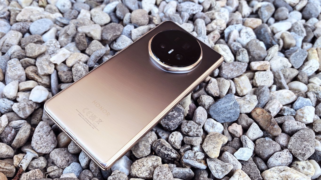 Honor Magic V5