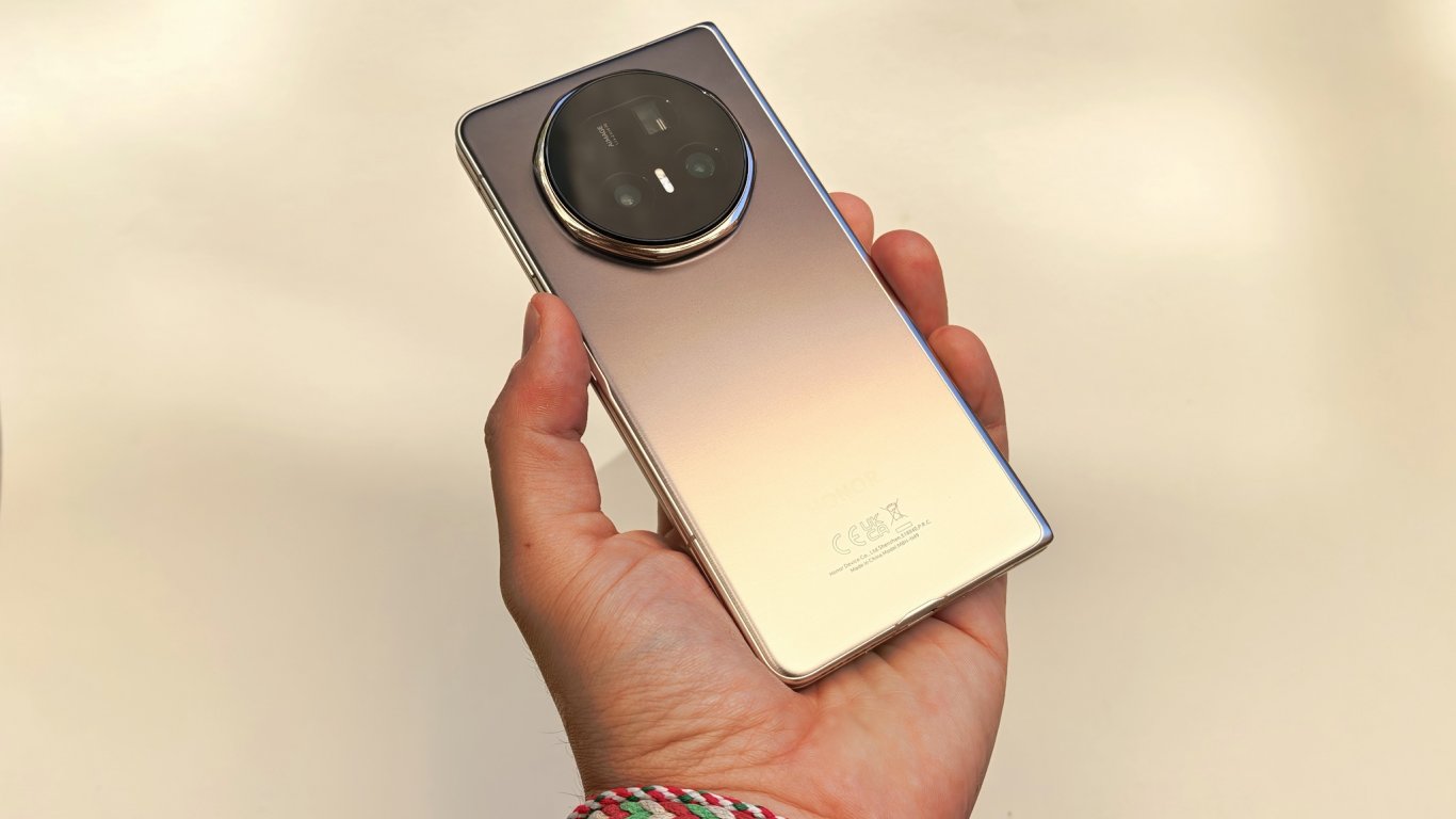 Honor Magic V5