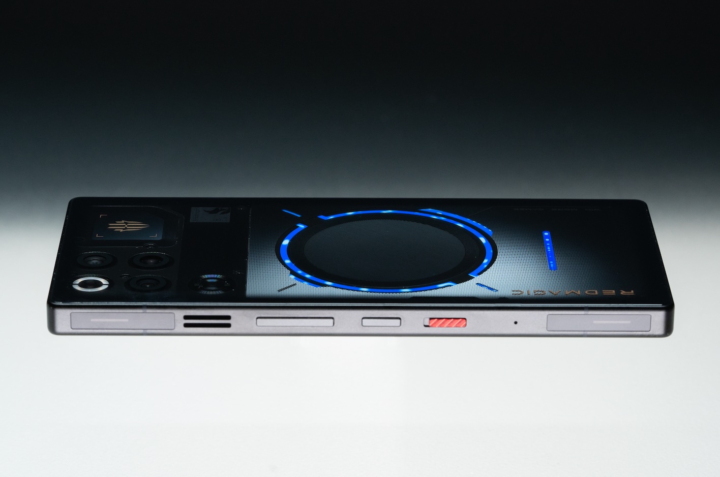 REDMAGIC 11 Pro 1