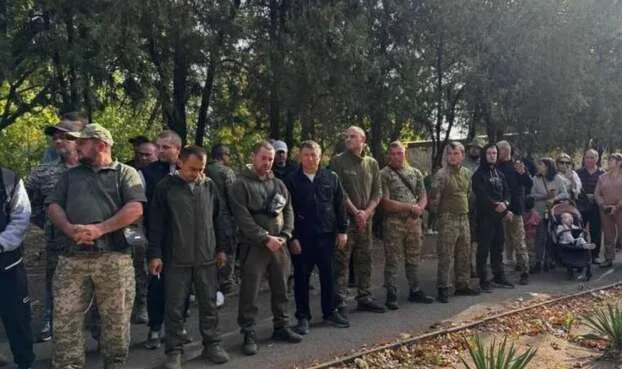 Войници