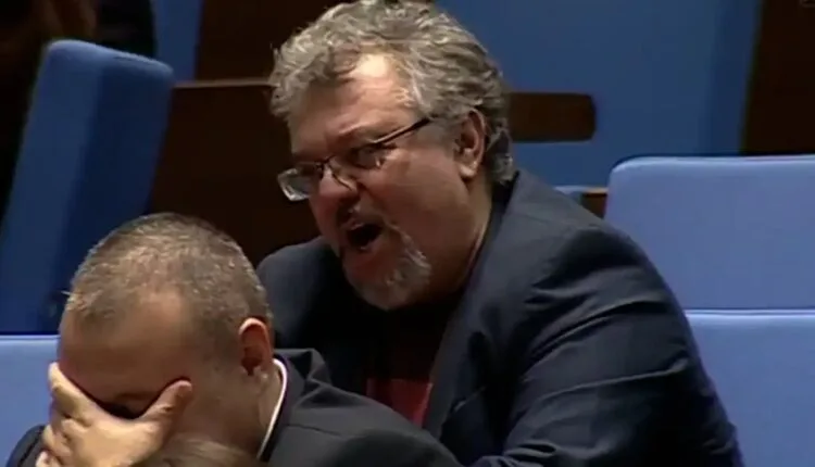 Манол Пейков