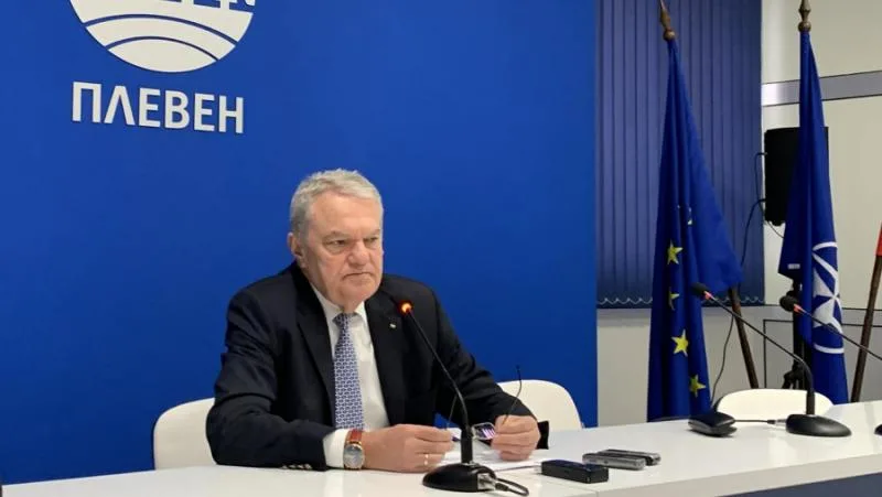 Край на илюзиите: Румен Петков за разпада на ЕС и енергийната примка около врата на българина!