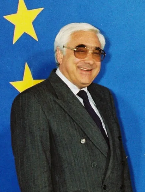 Андрей Луканов