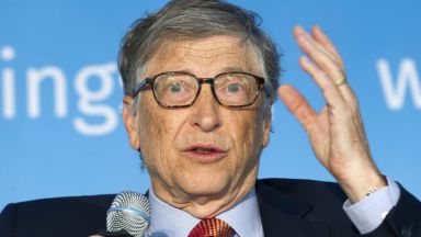 Microsoft уволни служителка, протестирала срещу военната употреба на AI