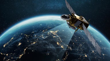 Китай изстреля първите спътници за изчисления в космоса и изпревари плановете на Илон Мъск