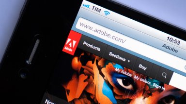 Adobe пуска абонамент за своя изкуствен интелект Firefly