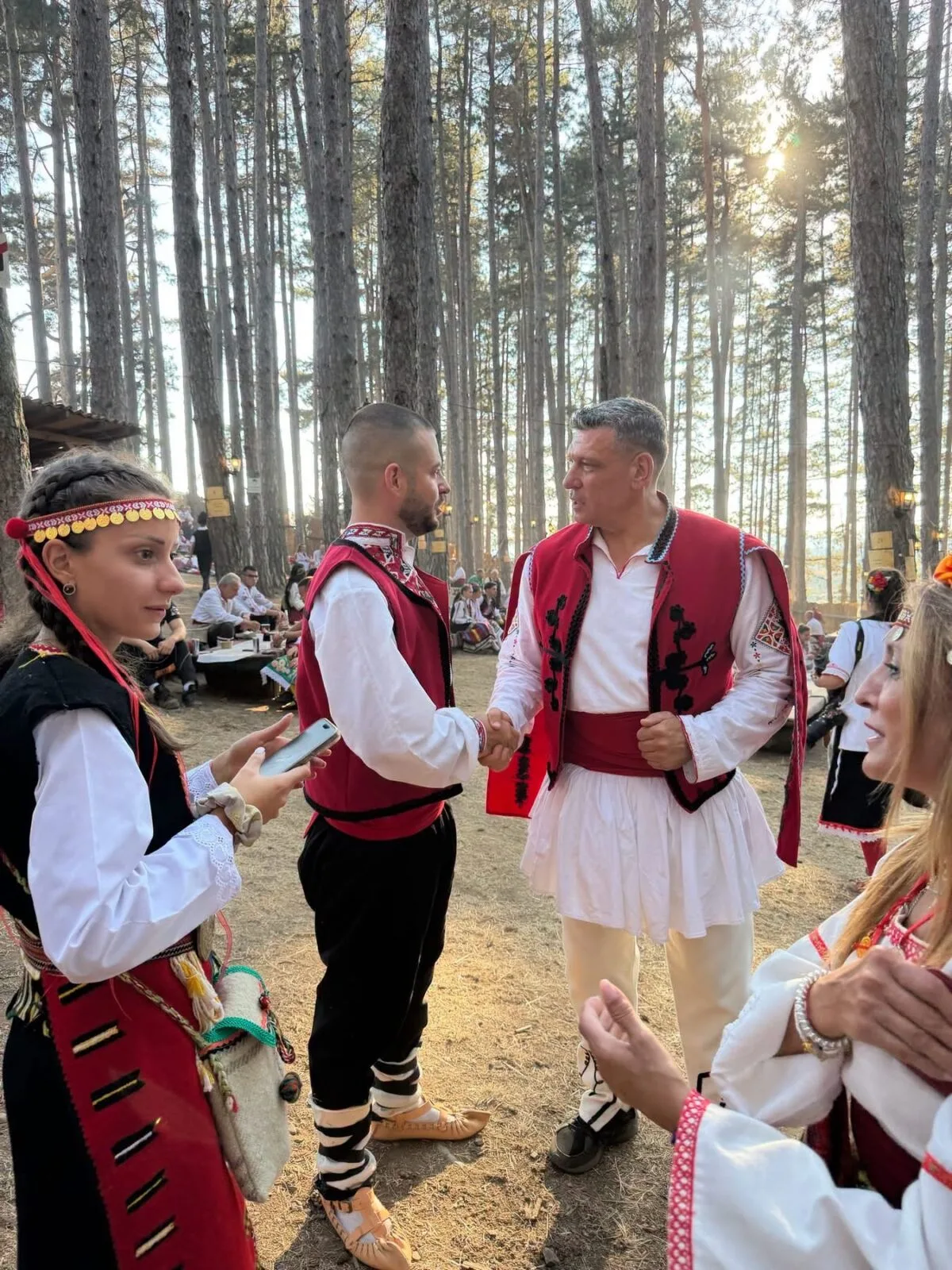 Кандев