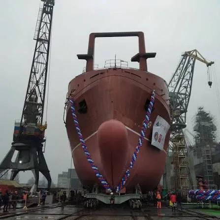 Русия пусна на вода най-новия гигант на океана – траулера „Виктор Гаврилов“